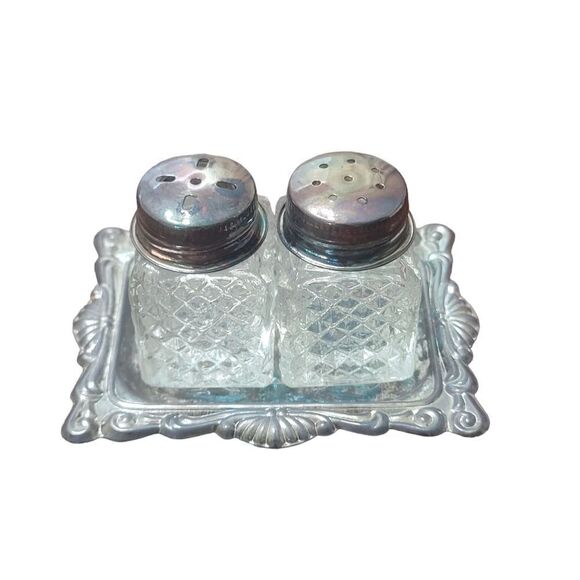 Vintage mini salt and pepper set - Picture 1 of 3